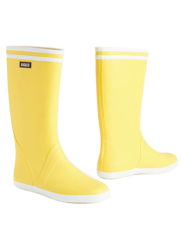 Jaune Blanc coloured Aigle Mens Goeland 2 Seaside Wellingtons on white background #colour_jaune-blanc