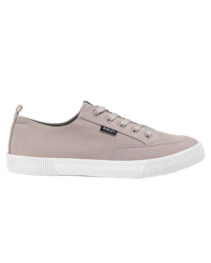 Sable coloured Aigle Mens Tamarix Canvas Sneakers on white background #colour_sable
