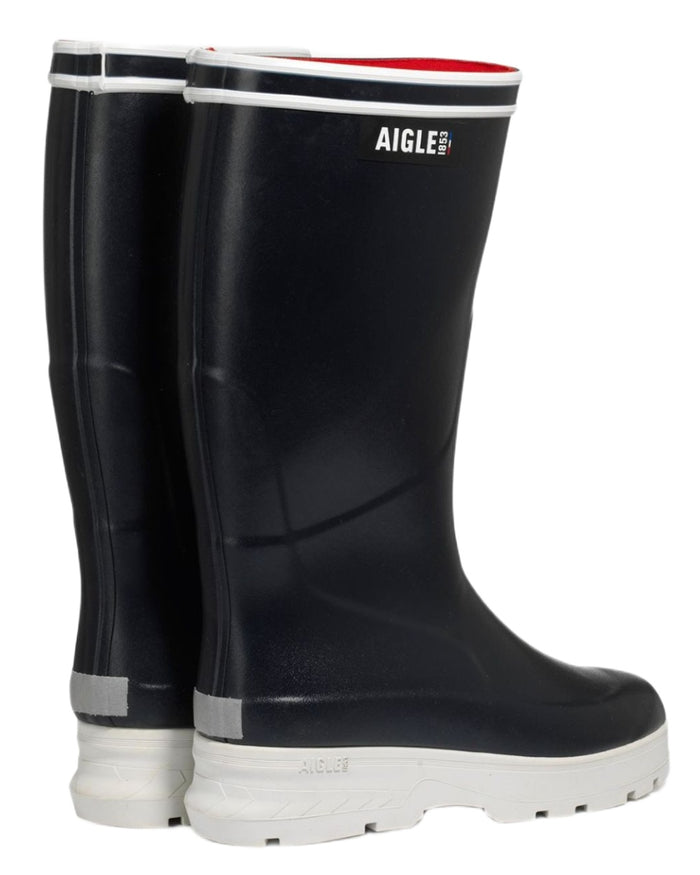Nuit coloured Aigle Navira Neo Mesh Lined Wellingtons on white background #colour_nuit