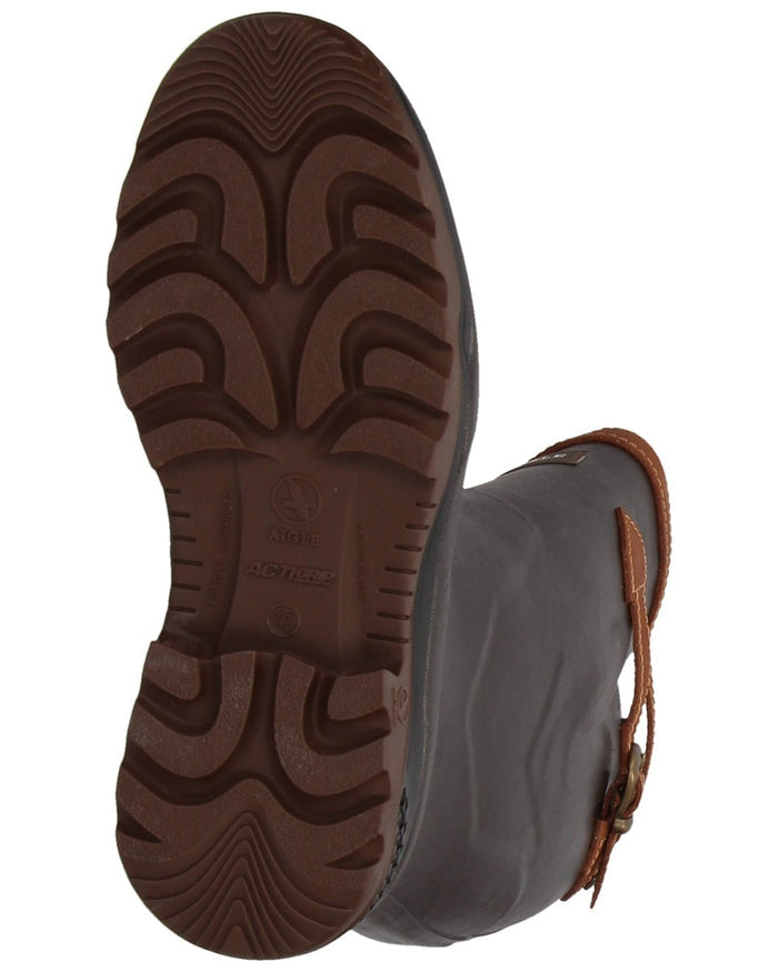 Dark Brown Coloured Aigle Parcours 2 Signature Wellingtons On A White Background #colour_dark-brown