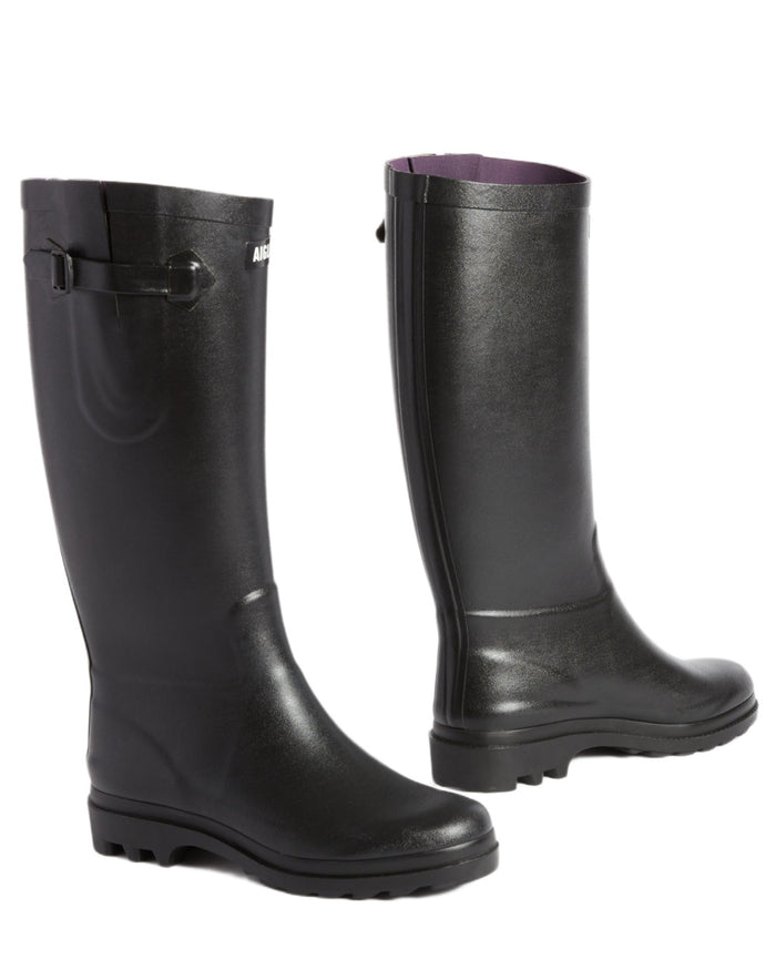 Noir coloured Aigle Womens Aiglentine 2 Wellingtons on white background #colour_noir
