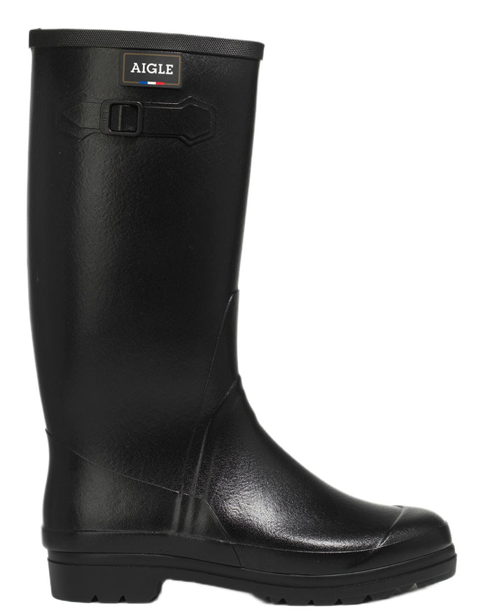 Noir coloured Aigle Womens Cessac Gardening Wellingtons on white background #colour_noir
