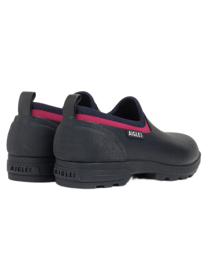 Marine coloured Aigle Womens Dual-Material Closed Clogs on white background #colour_marine