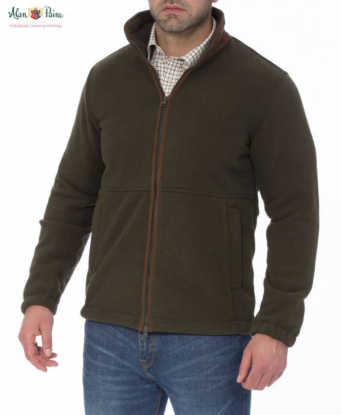 man wearin green Alan Paine Aylsham Fleece Jacket #colour_green