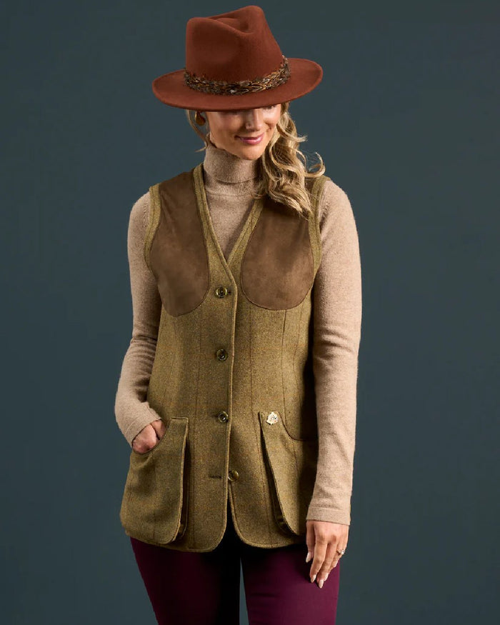 Grove coloured Alan Paine Combrook Ladies Tweed Shooting Waistcoat on indoor background #colour_grove