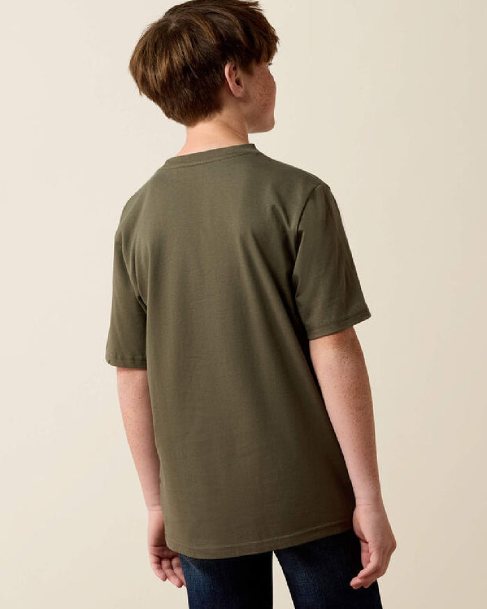 Green coloured Ariat Wild Creek Camo T-Shirt on beige background #colour_green