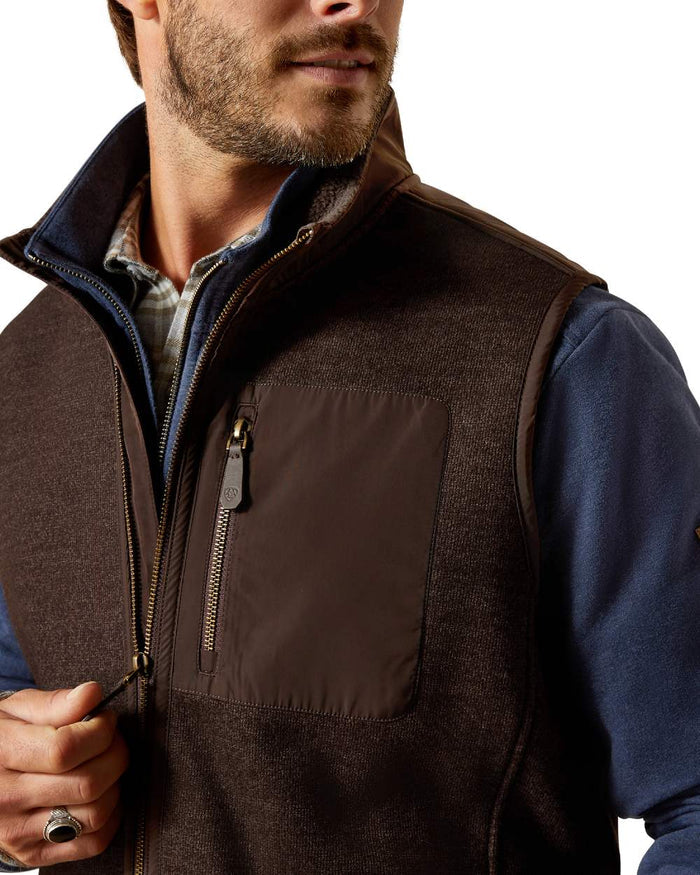 Delicioso coloured Ariat Mens Millbrae Gilet on white background #colour_delicioso