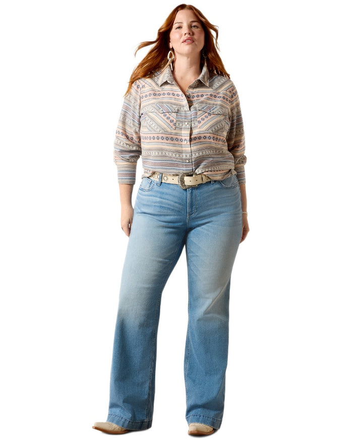 Ombre Blue Southwest coloured Ariat Womens Arizona Western Snap Shirt on white background #colour_ombre-blue-southwest