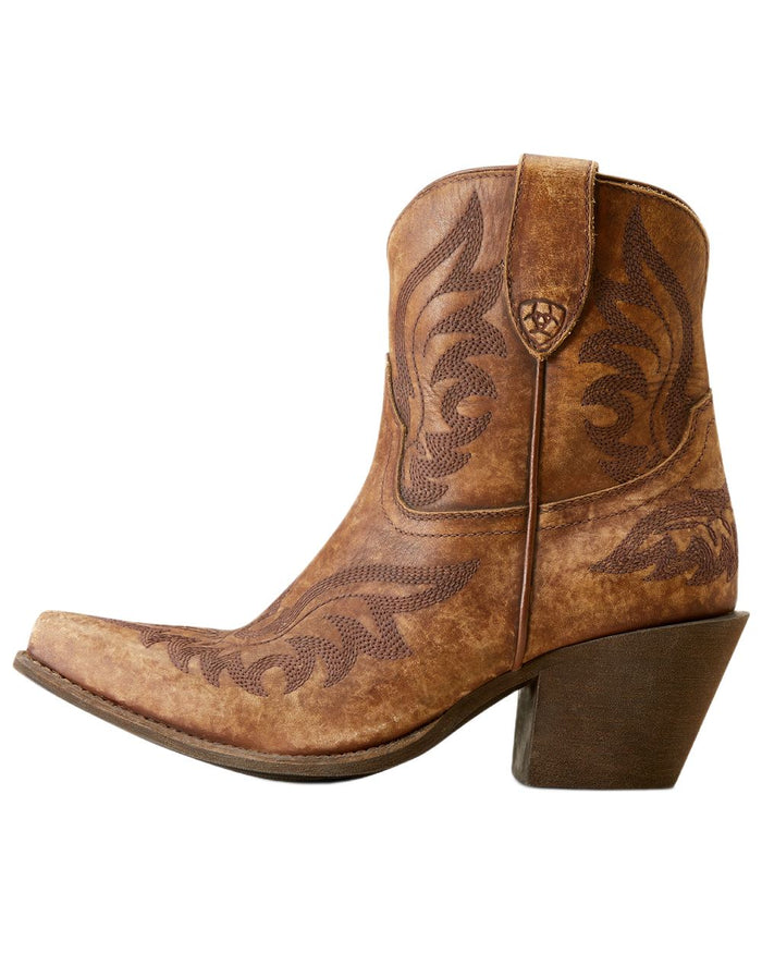 Naturally Distressed Brown coloured Ariat Womens Chandler X Toe Western Boots on white background #colour_naturally-distressed-brown