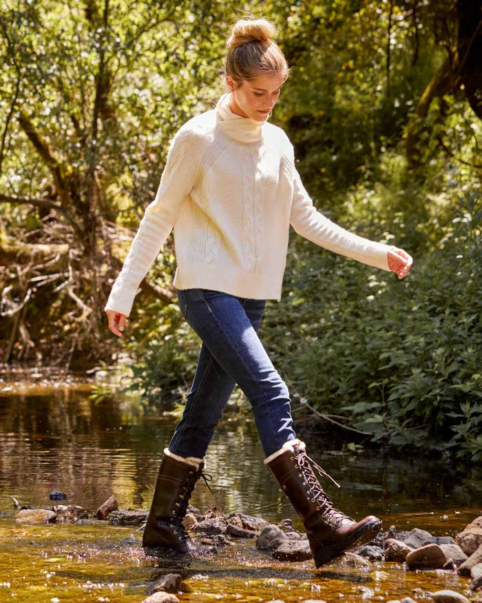 Puerto Rico Coloured Ariat Womens High Rise Bridle Skinny Jeans On A Forest Background #colour_puerto-rico