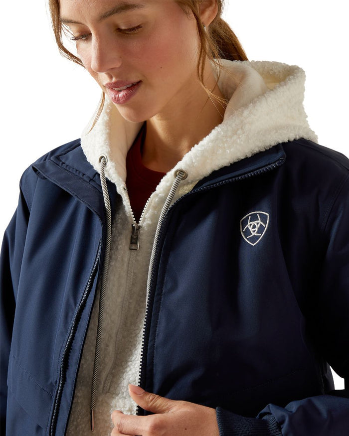 Navy Coloured Ariat Womens Stable 2.0 Insulated Jacket on white background #colour_navy