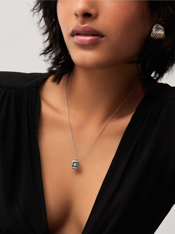 Star Ridge Birthstone Pendant Necklace - Peridot/August Necklaces Missoma