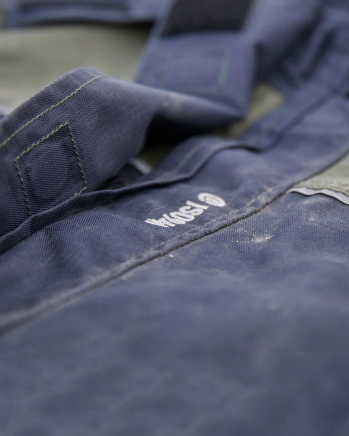 Black Moss coloured Betacraft ISO940 Eco Elite Parka on outdoor background #colour_black-moss