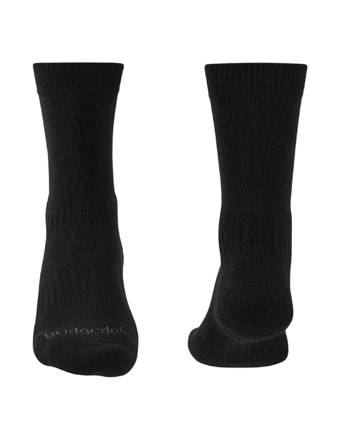 Black coloured Bridgedale Lightweight Merino Performance Boot Socks on white background #colour_black