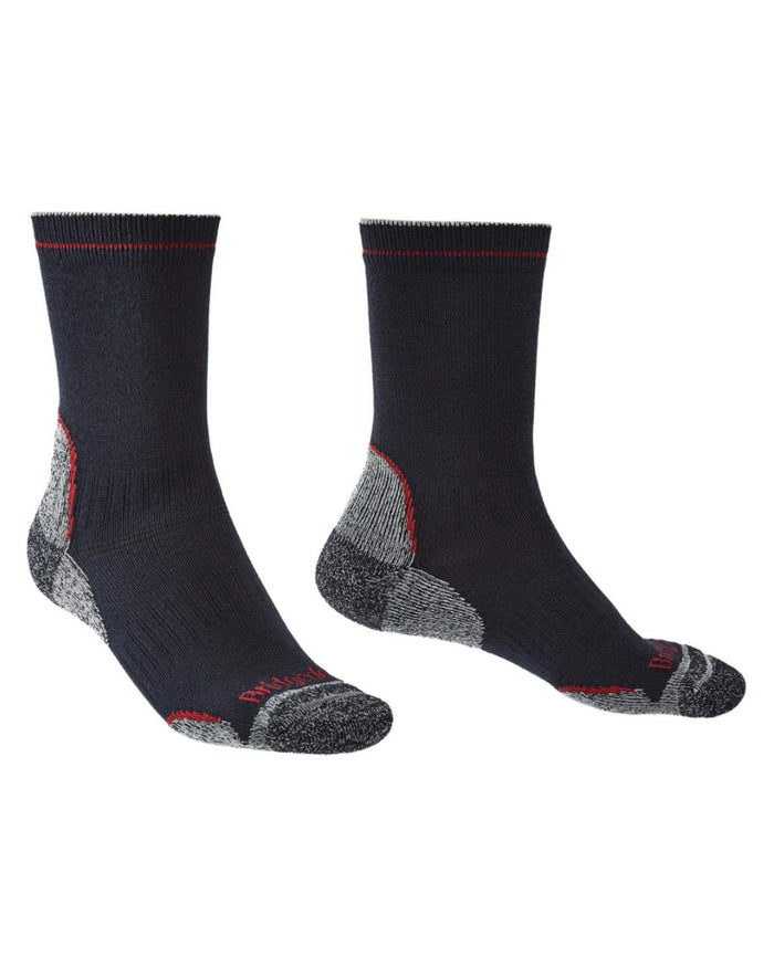 Navy/Red Coloured Bridgedale Mens Lightweight T2 Coolmax Performance Boot Socks On A White Background #colour_navy-red