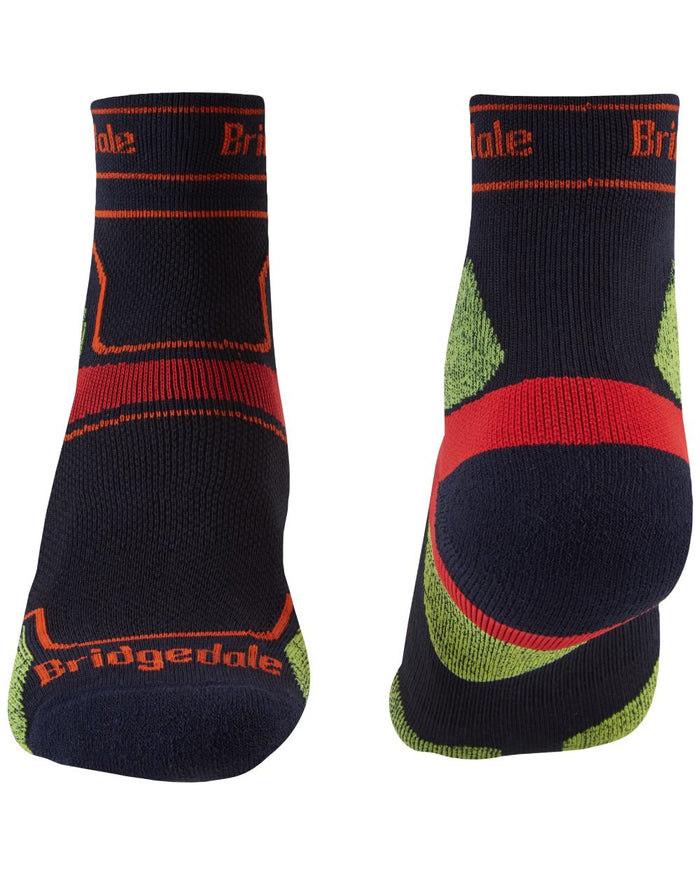 Navy coloured Bridgedale Mens Trail Run Ultralight T2 Coolmax Sport Socks on white background #colour_navy