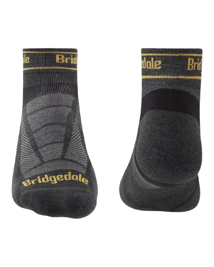 Gunmetal Coloured Bridgedale Mens Ultra Light T2 Merino Sport Low on White Background
#colour_gunmetal