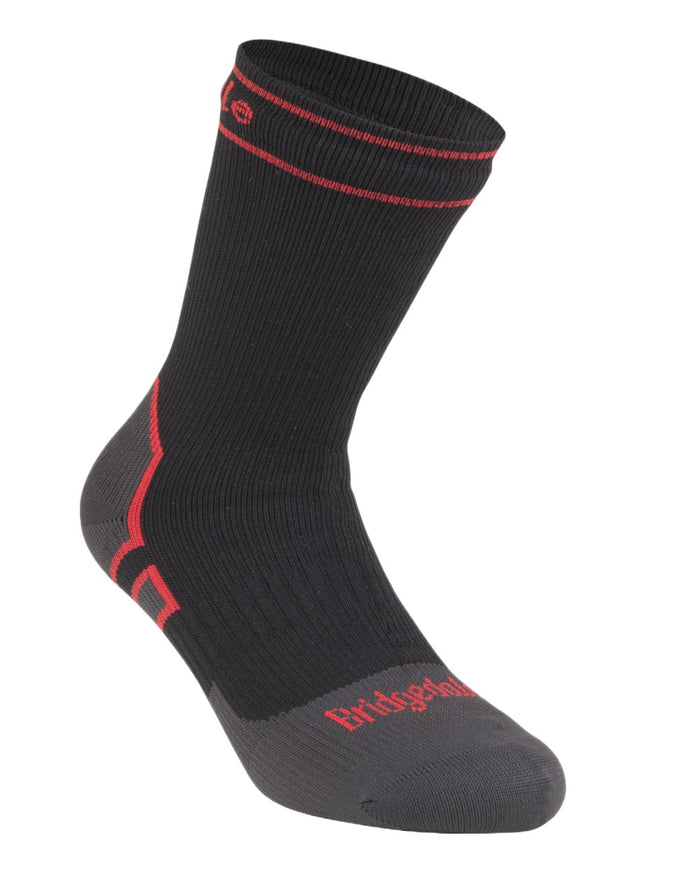 Black Coloured Bridgedale StormSock Heavyweight Boot Socks on White Background
#colour_black