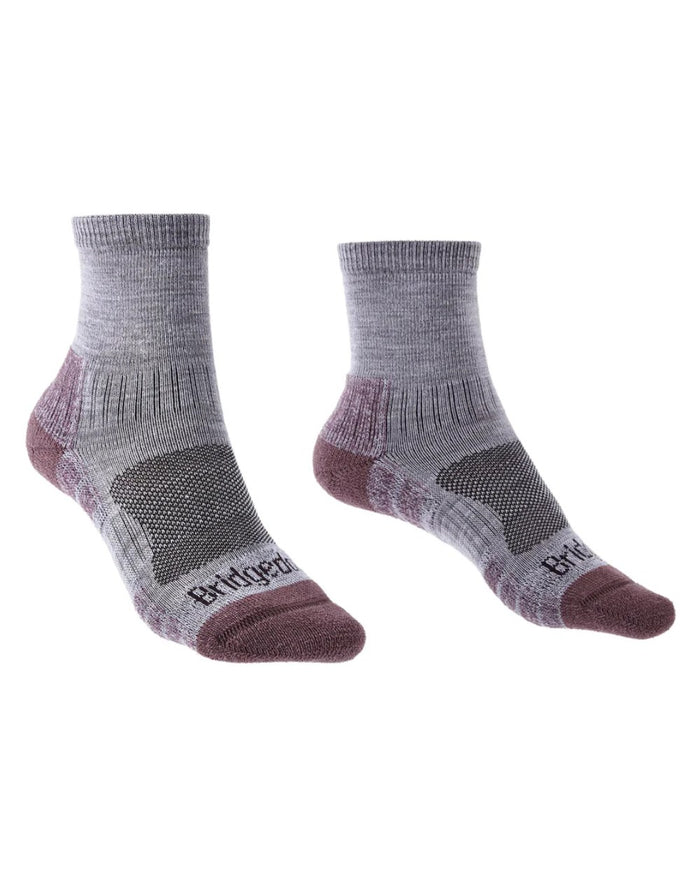 Heather/Damson Coloured Bridgedale Womens Lightweight Merino Performance 3/4 Crew Socks On A White Background #colour_heather-damson