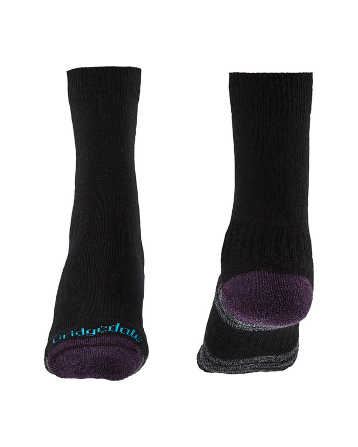 Front and back of Black/Purple coloured Bridgedale Womens Lightweight Merino Performance Socks on white background #colour_black-purple