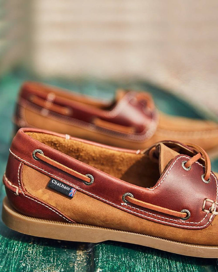 Walnut Seahorse Coloured Chatham Mens Bermuda II G2-Leather Boat Shoes on wood background #colour_walnut-seahorse