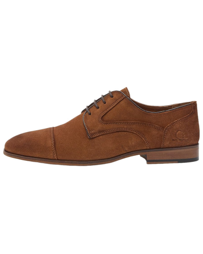 Tan Coloured Chatham Mens Bude Premium Suede Brogues Shoes on white background #colour_tan