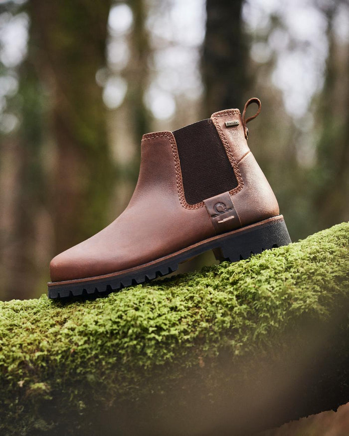 Chocolate Coloured Chatham Mens Southill II Waterproof Chelsea Boots on blurry background #colour_chocolate
