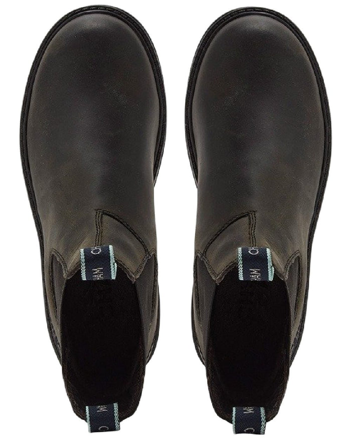 Black Coloured Chatham Womens Oasby Premium Leather Outdoor Chelsea Boots on white background #colour_black