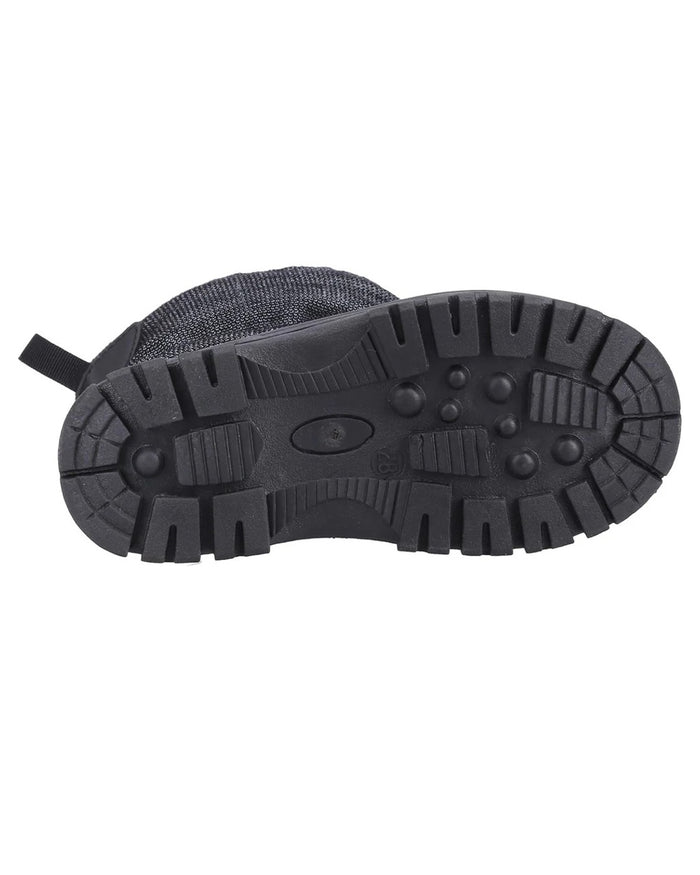 Black coloured Cotswold Bathford Snow Boots on white background #colour_black