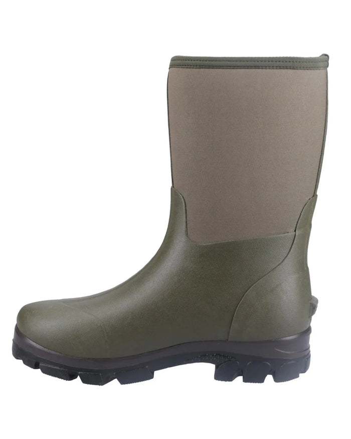 Green coloured Cotswold Kensington Wellingtons on white background #colour_green