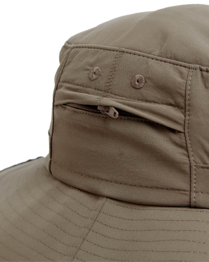 Pebble coloured Craghoppers Mens NosiLife Outback Hat II on white background #colour_pebble