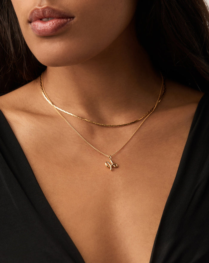Curly Molten Mini Initial Necklace - H | 18ct Gold Vermeil Necklaces Missoma