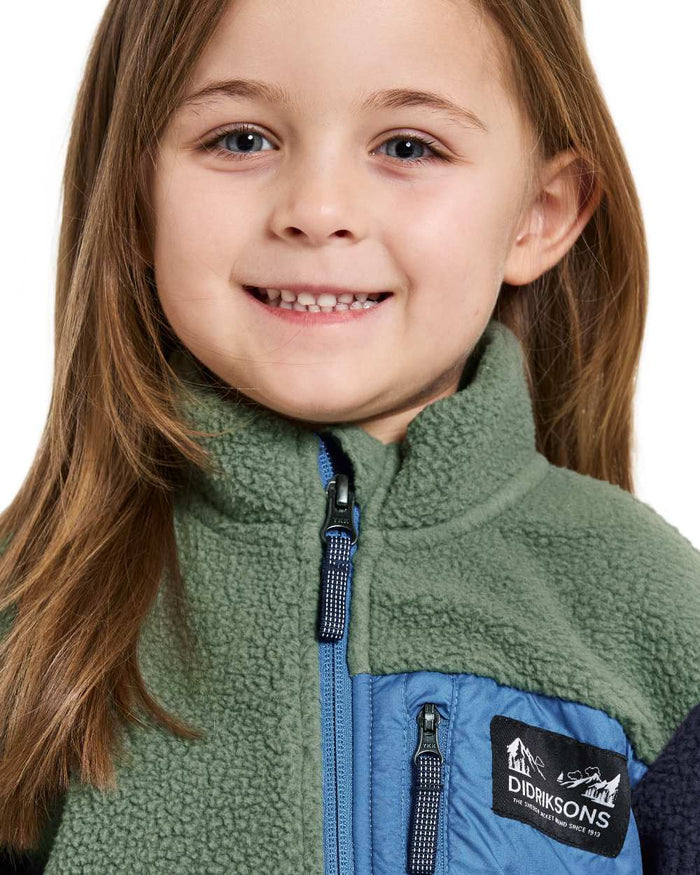 Light Moss coloured Didriksons Childrens Anten Full Zip Jacket on white background #colour_light-moss