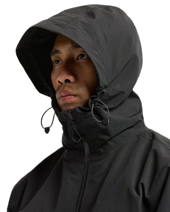 Black coloured Didriksons Trien Jacket on white background #colour_black