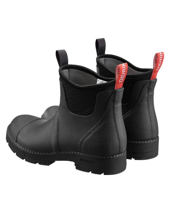 Black coloured Didriksons Womens Grinda Boots on white background #colour_black