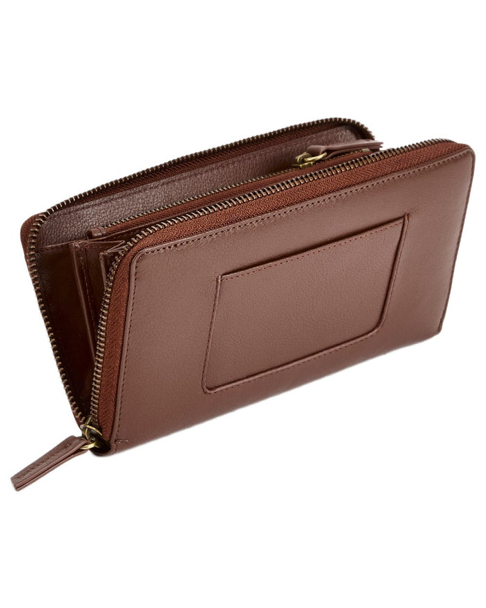 Cedar Coloured Dubarry Killucan Leather Wallet on white background #colour_cedar