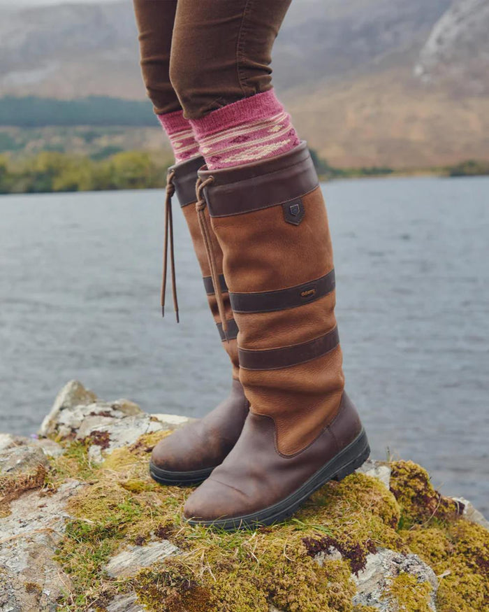 Clover coloured Dubarry Rolestown Fair Isle Alpaca Socks on lake background #colour_clover