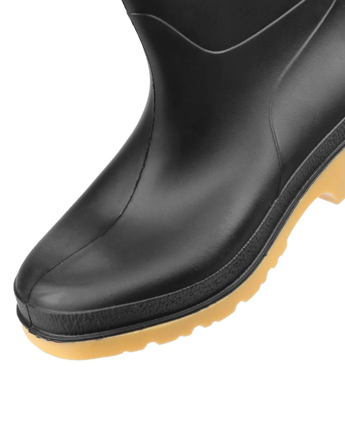 Black coloured Dunlop Dulls Children's Wellington Boots on white background #colour_black