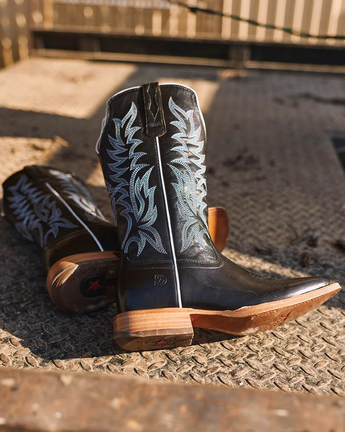 Black coloured Durango Mens Arena Pro Elite Western Boots on outdoor background #colour_black