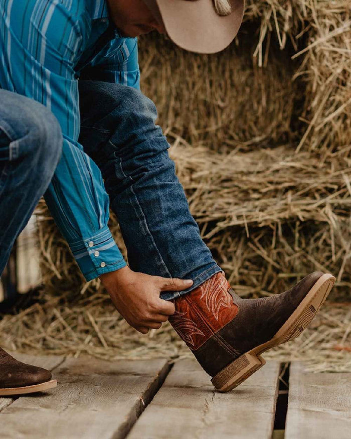 Worn Brown Chili Pepper Coloured Durango Mens Rebel Pro Western Unique Boots on Outdoor Background
#colour_worn-brown-chili-pepper
