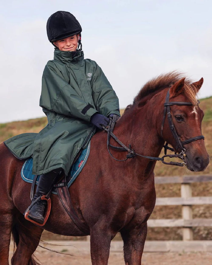 Black Forest Green Grey Coloured Equidry Childrens Evolution Thick Fleece Hood on outdoor background #colour_black-forest-green-grey