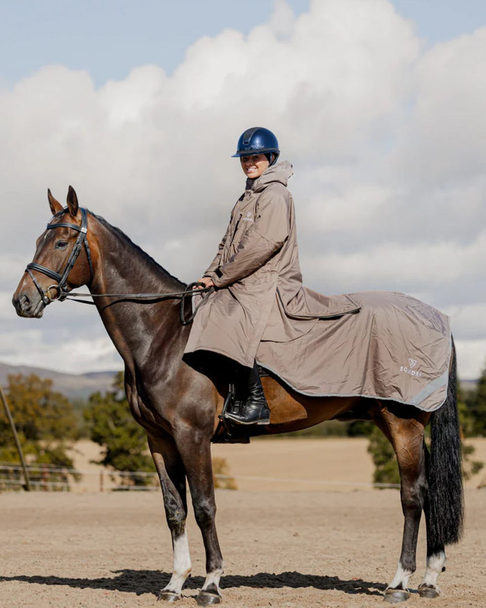 Taupe Charcoal coloured Equidry Waterproof Lite Fleece Lined Exercise Sheet on outdoor background #colour_taupe-charcoal