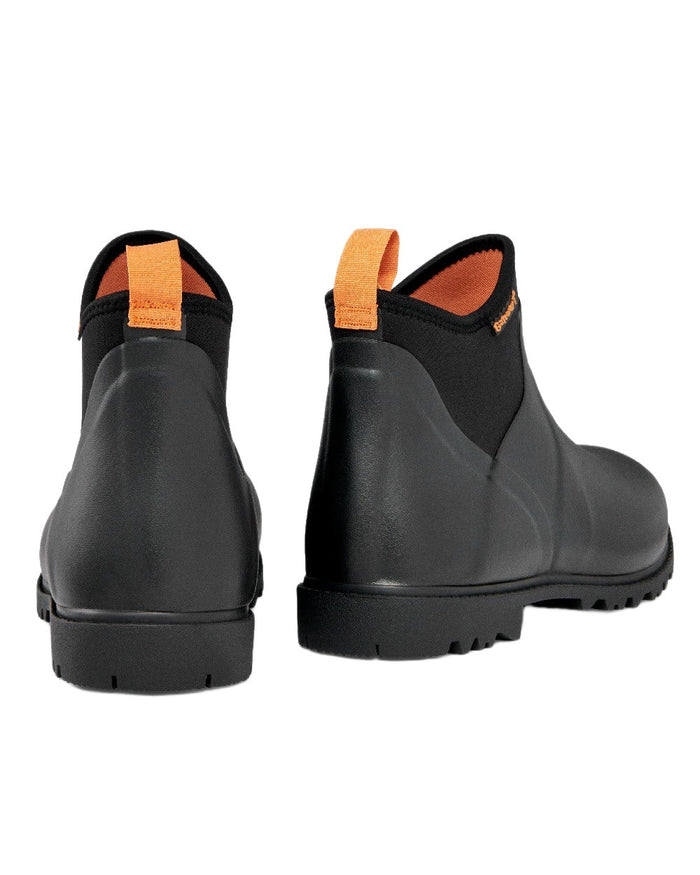 Black Coloured Gateway1 Ascot 6" 3mm Boots on white background #colour_black
