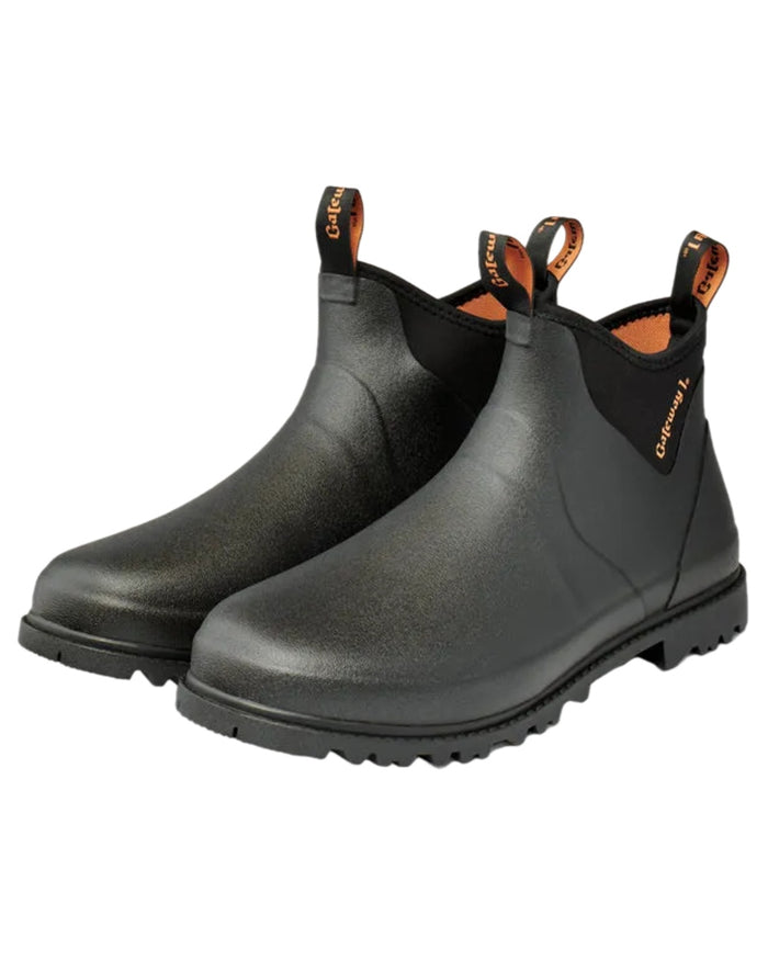 Black Coloured Gateway1 Ascot II 6" 3mm Boots on white background #colour_black
