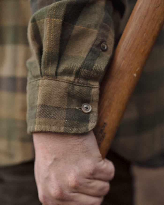 Beech Green Check coloured Harkila Asmund Long Sleeve Shirt sleeve close up #colour_beech-green-check