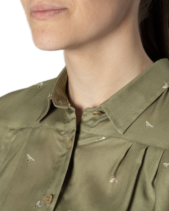Dust Green Flying Ducks coloured Harkila Womens Abigail Long Sleeve Shirt on white background #colour_dust-green-flying-ducks