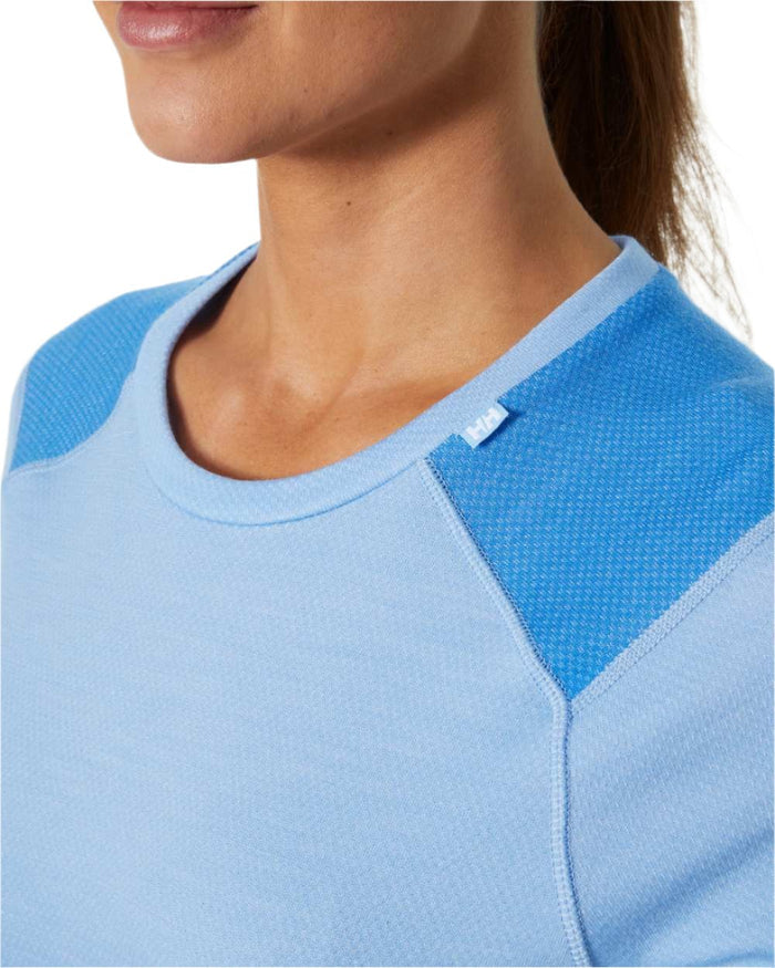 Bright Blue Coloured Helly Hansen Womens Lifa Merino Midweight Crew Base Layer on white background #colour_bright-blue