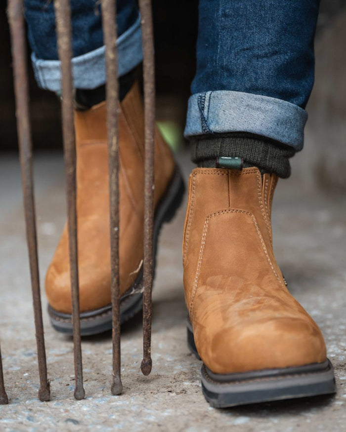 Waxy-Tan Coloured Hoggs of Fife Air-Shire Dealer Boots on Street background #colour_waxy-tan