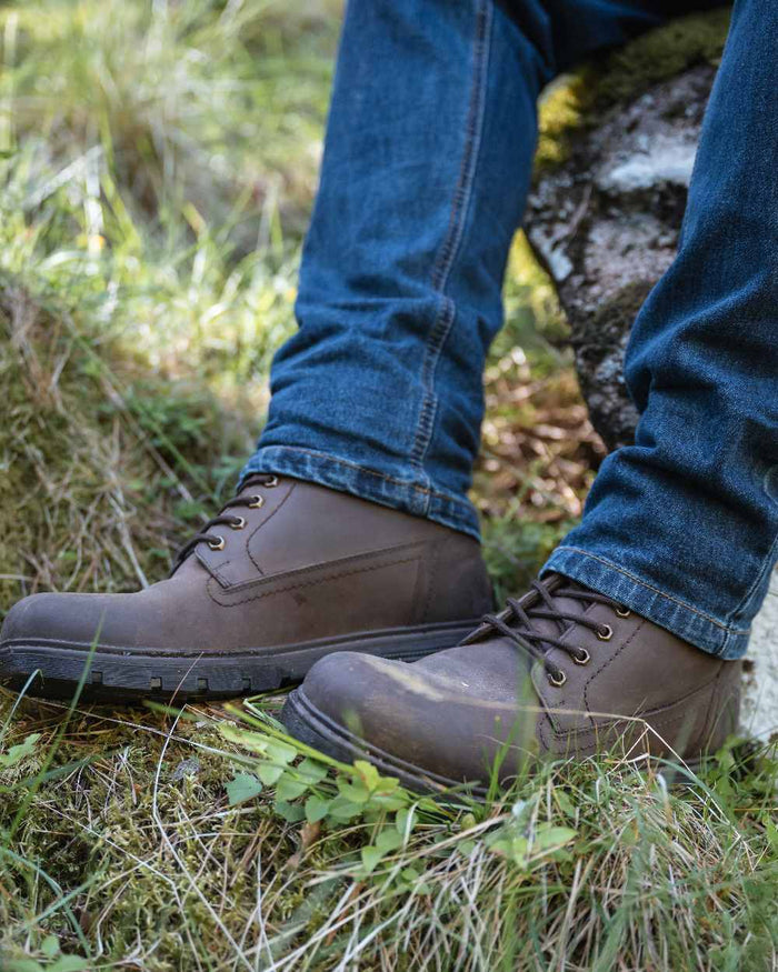 Crazy Horse Coloured Hoggs of Fife Dundas Lace Boots on outdoor background #colour_crazy-horse
