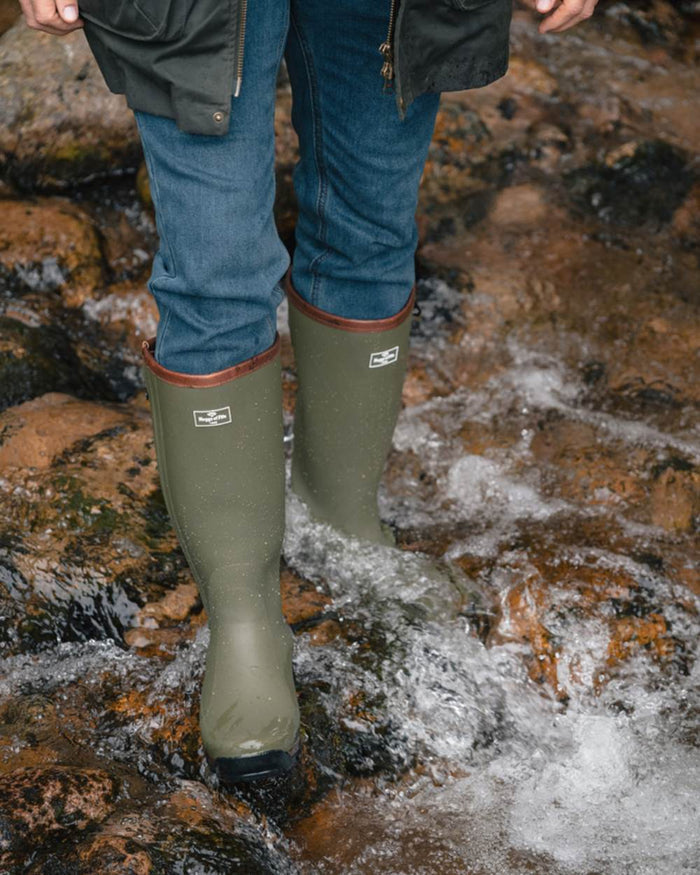 Field Green coloured Hoggs of Fife Field Sport Full Zip Wellingtons on stream background #colour_field-green